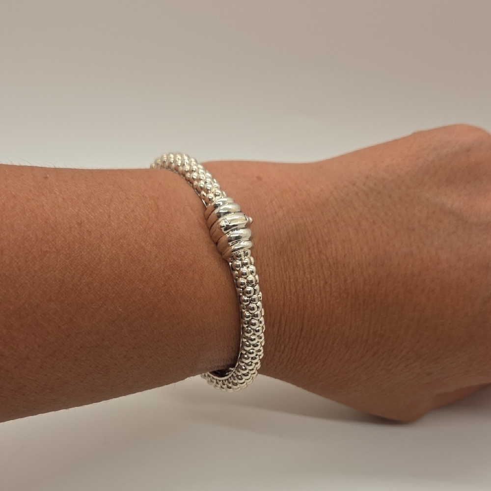 Lagos Caviar cuff bracelet - Picture 4 of 16